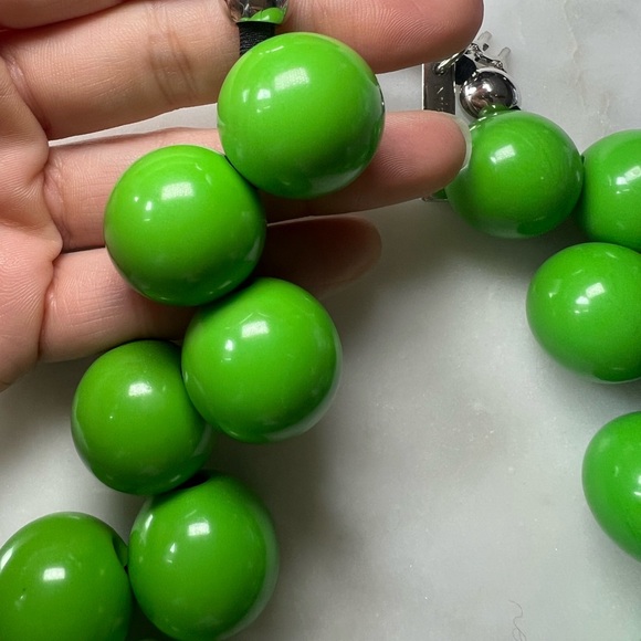 Mirta Bijoux Ballsmania Kelly Green Statement Necklace | Adjustable Cord - Picture 5 of 5
